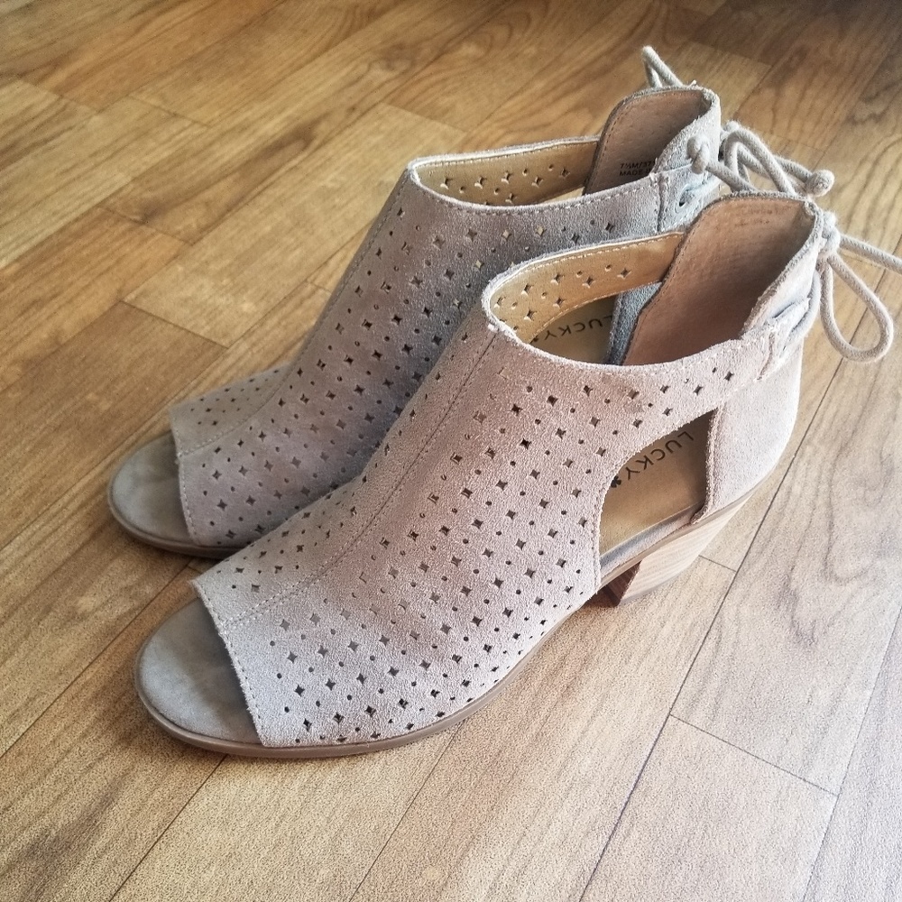 Lucky Brand Taupe Peep Toed Heeled Sandals